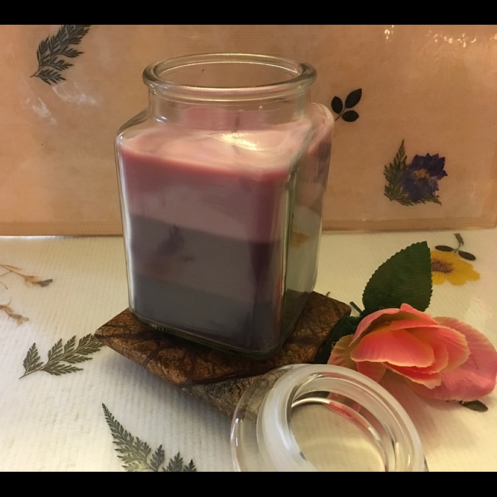 TRI-POUR (LILAC BLOOMS) CANDLE JAR